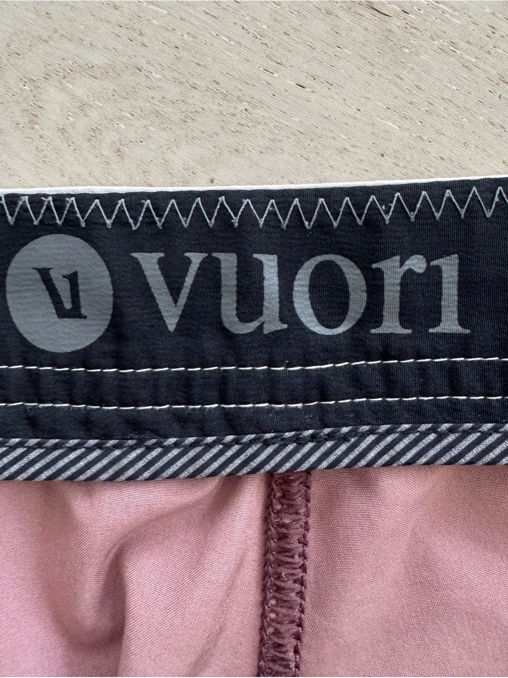 Vuori Men's Cruise Boardshort in Cedar Print 38 8”